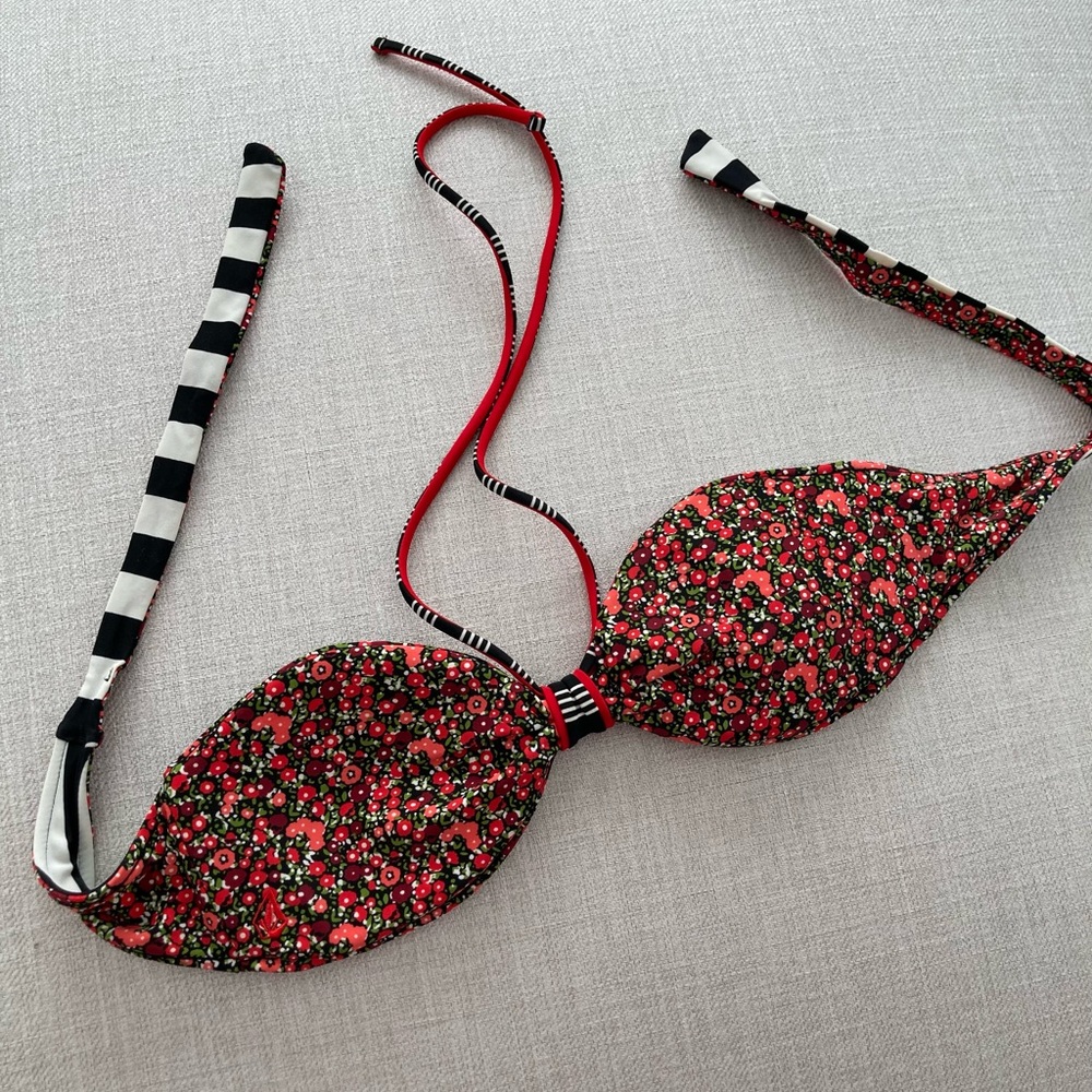 Volcom reversible bikini top